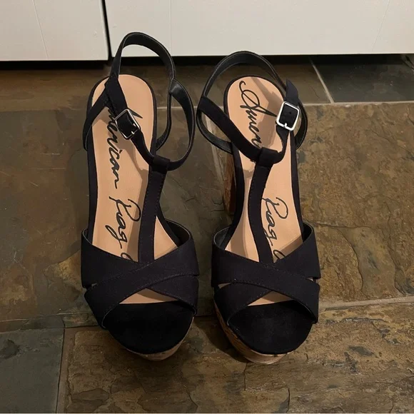 🌟WORN ONCE🌟 American Rag Jamie T-strap Platform Dress Sandals - Picture 2 of 4